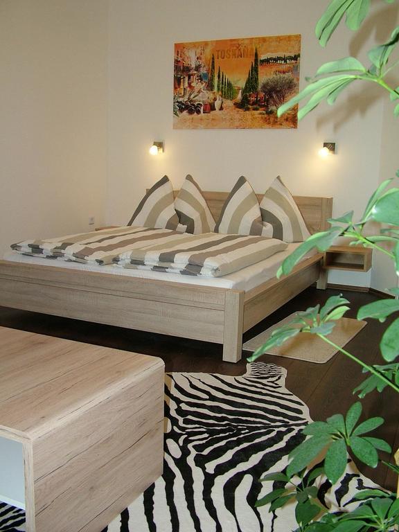 Korzo Apartman Kőszeg Стая снимка