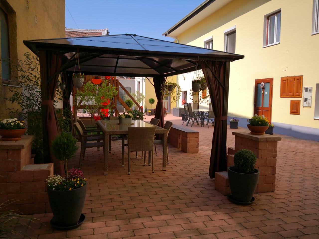 Korzo Apartman Kőszeg Екстериор снимка