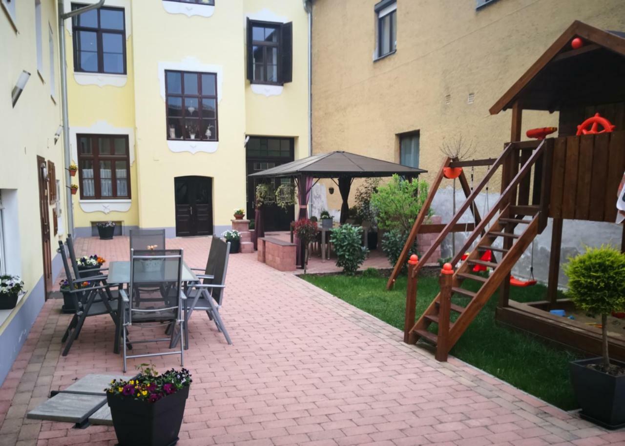 Korzo Apartman Kőszeg Екстериор снимка