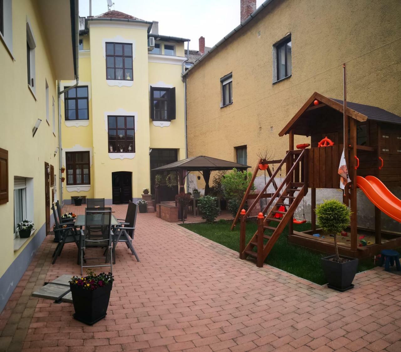 Korzo Apartman Kőszeg Екстериор снимка
